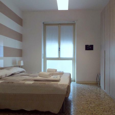 Lacaralele Apartment Milano Exteriör bild